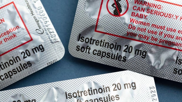 Isotretinoin 