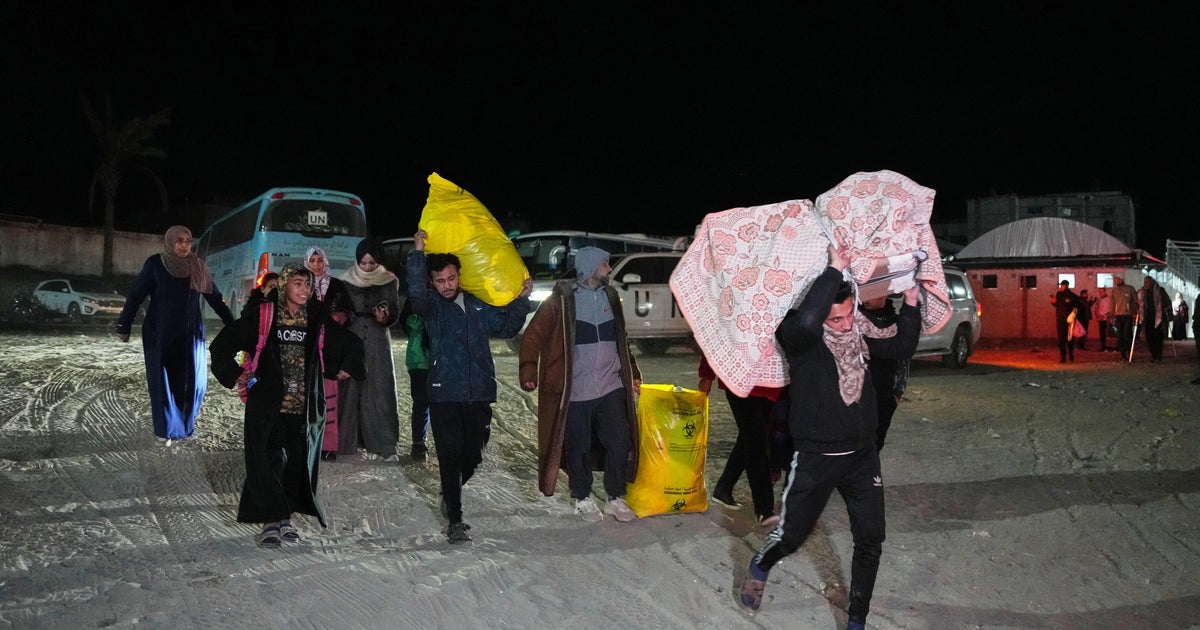 Ограничен брой палестинци успяха да пътуват между Газа и Египет