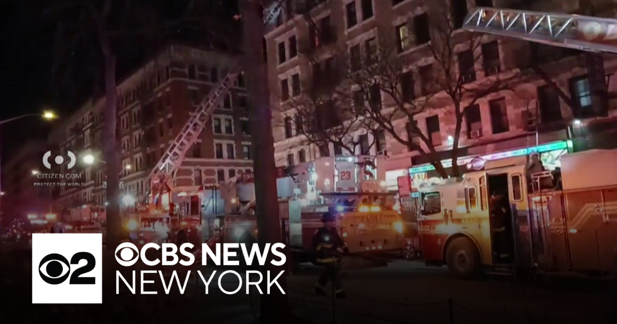 1 critically hurt after fire breaks out in Washington Heights ...