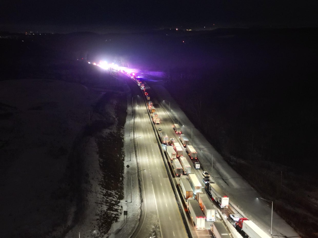 Overnight wrong-way crash on Interstate 70 shuts down traffic in ...