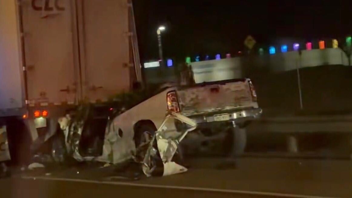 Denver police investigating fatal crash involving truck, semi on I-70 ...
