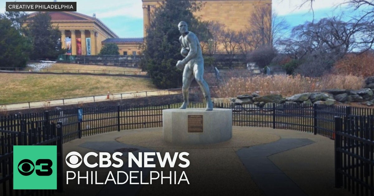 Joe Frazier’s family supports moving statue of late heavyweight boxing champion...