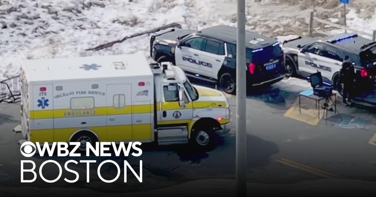 Search suspended on Cape Cod for man who fell through ice - CBS Boston