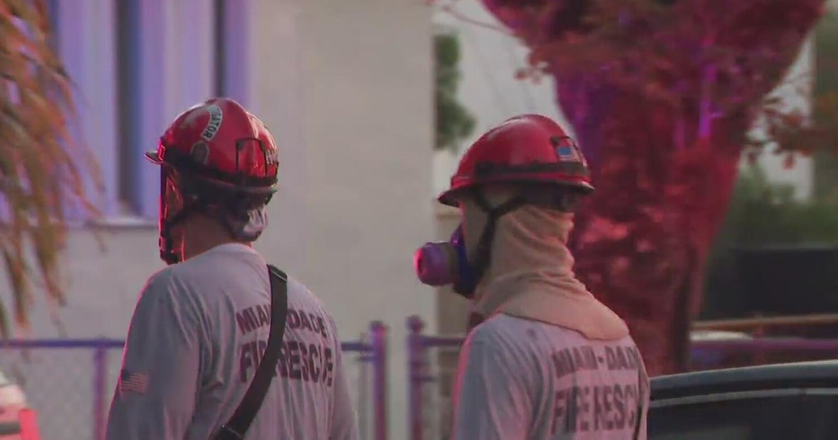 Investigators work to determine cause of North Miami house fire