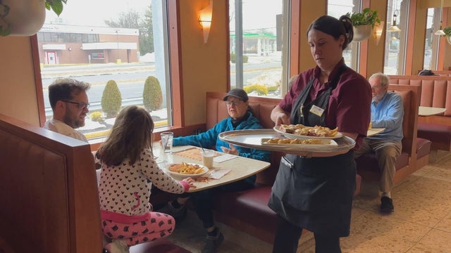 Proposed New Jersey bill aimed to save struggling diners moves on state budget committee 