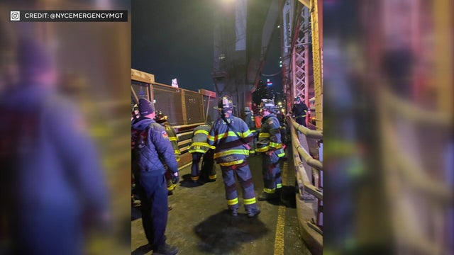 FDNY firefighters on the Queensboro Bridge 