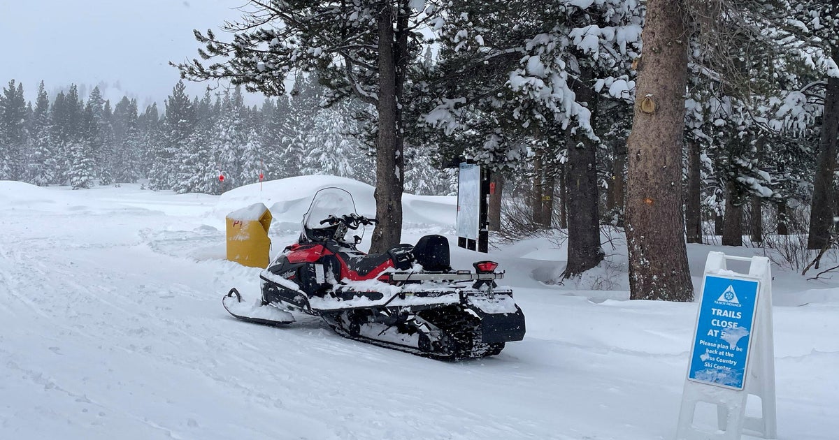 Dangerous conditions hinder search teams after deadly avalanche