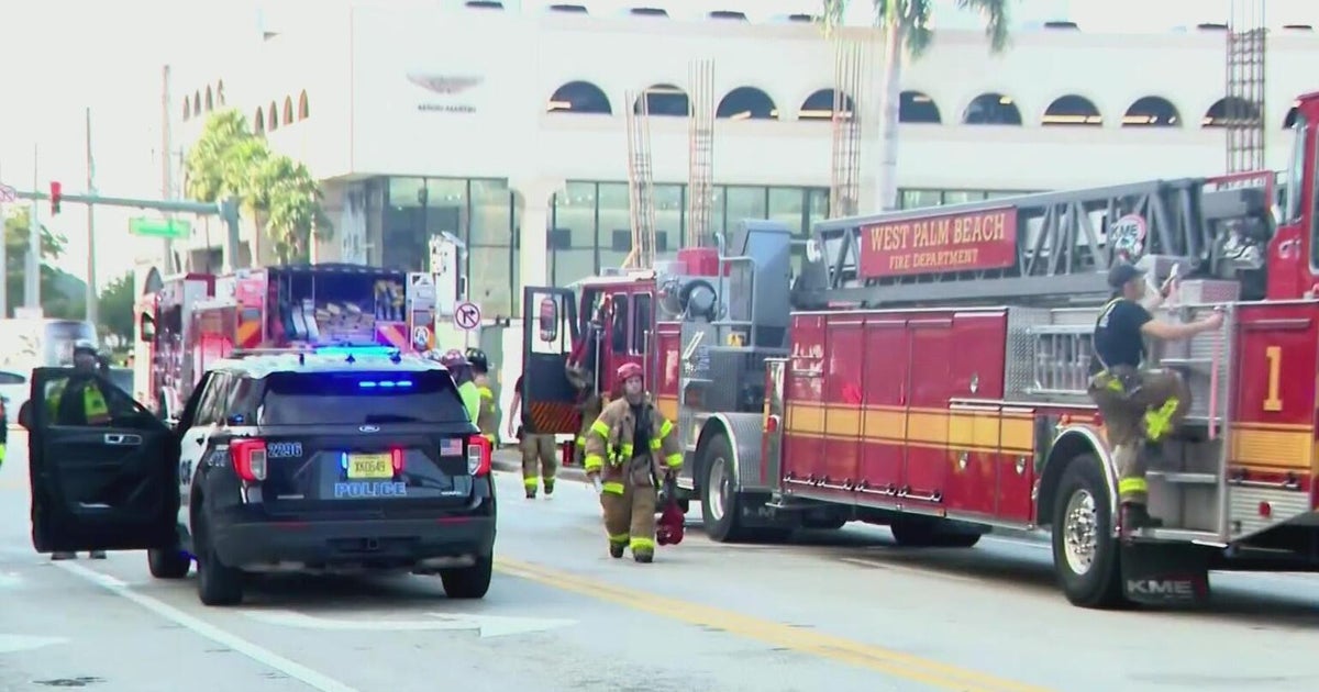 5 construction workers hurt after a scaffolding collapse in West Palm Beach