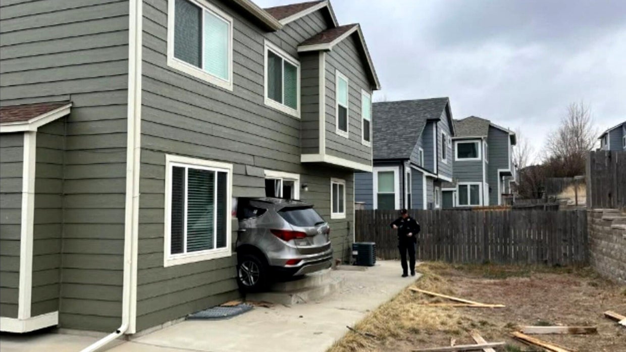 Car plows through wall of Colorado home - CBS Colorado