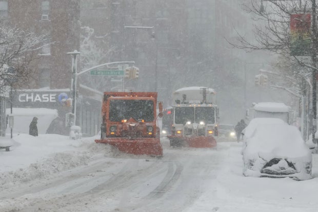 Central Park Gets 15 Inches Of Snow As Whiteout Stunts NY Travel 