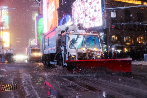 Potential 'Crippling' Snow Aimed At New York City, Northeast
