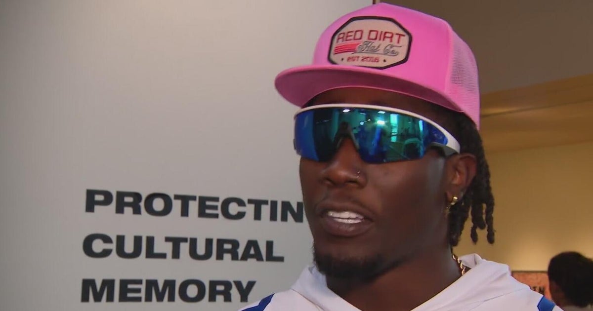 Cowboys’ DeMarvion Overshown, Ryan Flournoy visit African American Museum with Dallas students