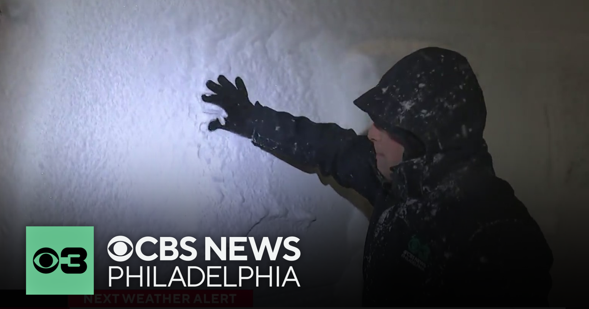 Wildwood, New Jersey, slammed with heavy snow and strong winds