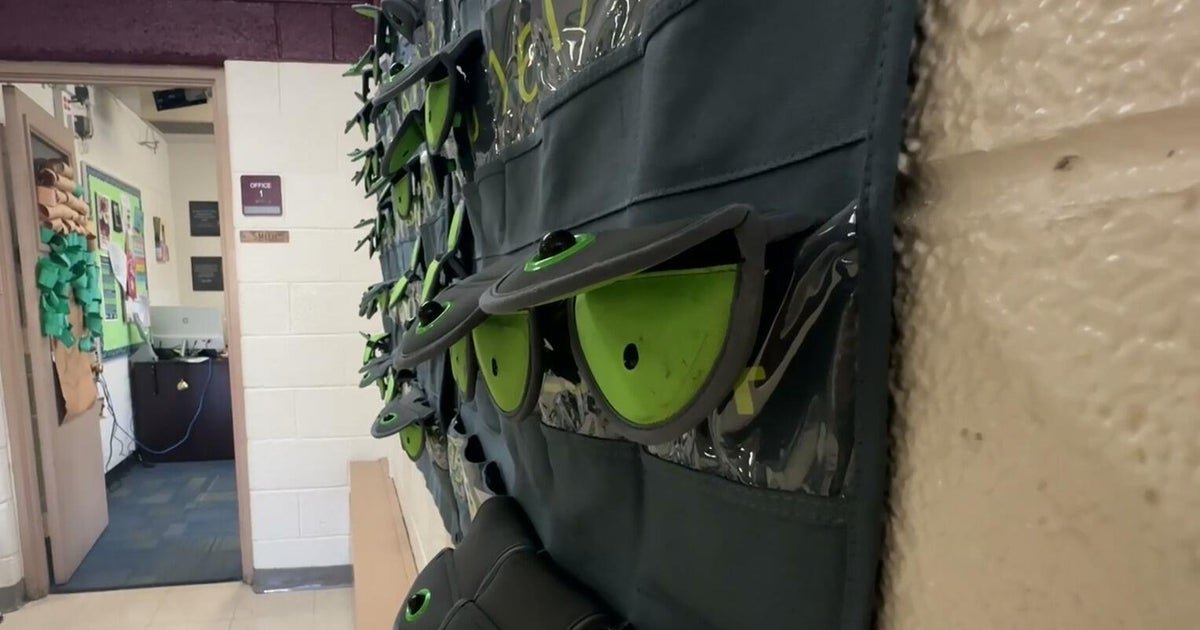 Michigan school district gets head start on cellphone ban