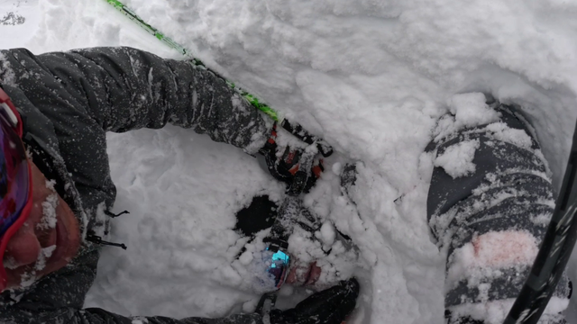 skiers-rescue-man-under-snow-palisades-tahoe.png 