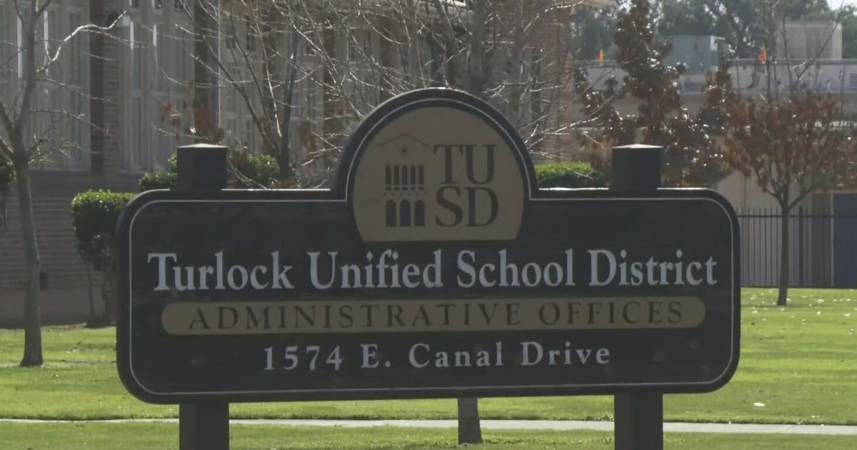 Turlock families raise concerns over school picture day company linked to Epstein files