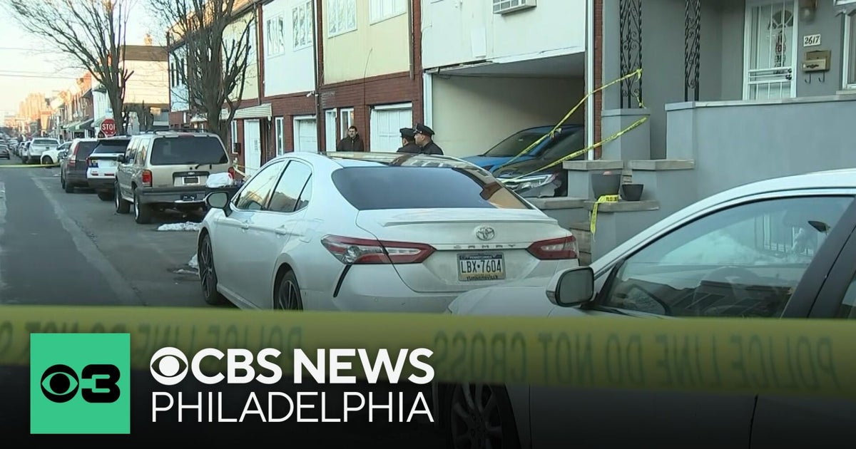 Woman stabbed, fatally shot in South Philadelphia apartment, police say