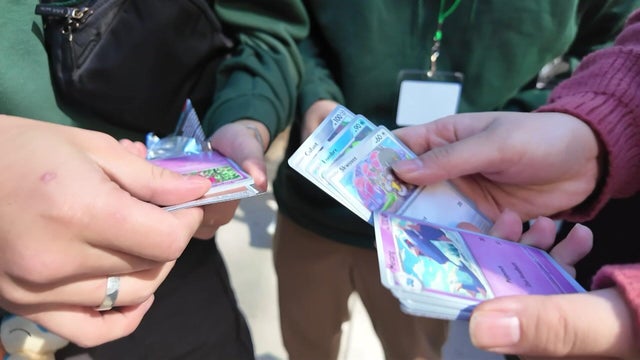 Pok&eacute;mon trading cards 