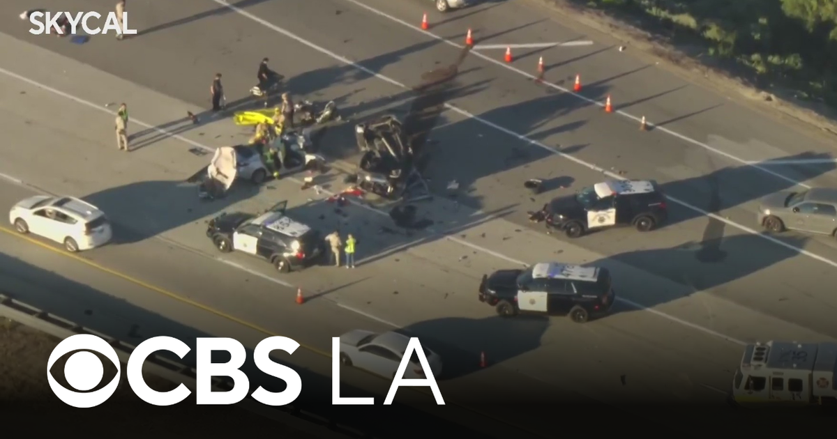 2 women killed, 3 others hospitalized in head-on crash on 23 Freeway in ...