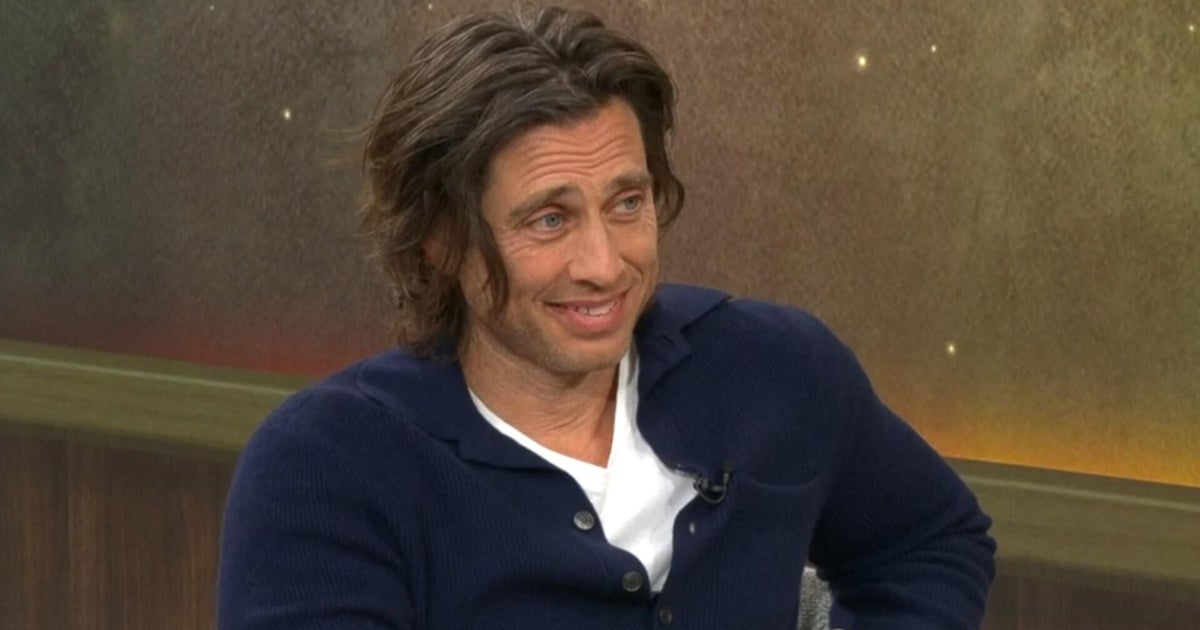 Brad Falchuk describes impactful conversation with Eric Dane for “Famous Last Words”