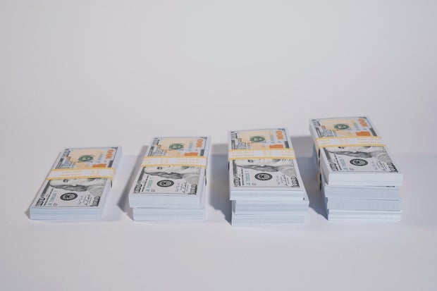 How much interest can 0,000 earn in 2026? Here are 4 options to know.