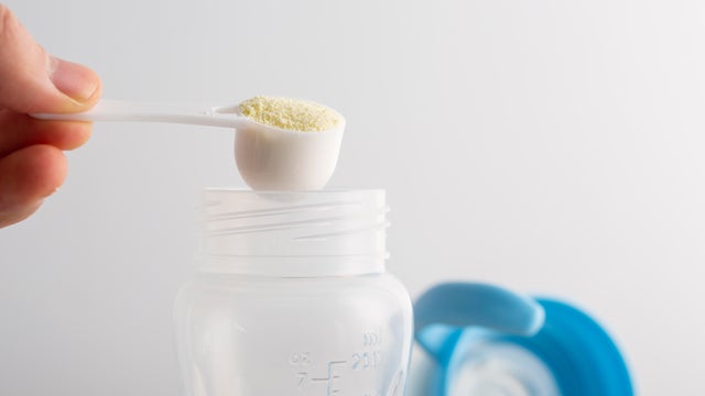 Preparing baby milk formula 