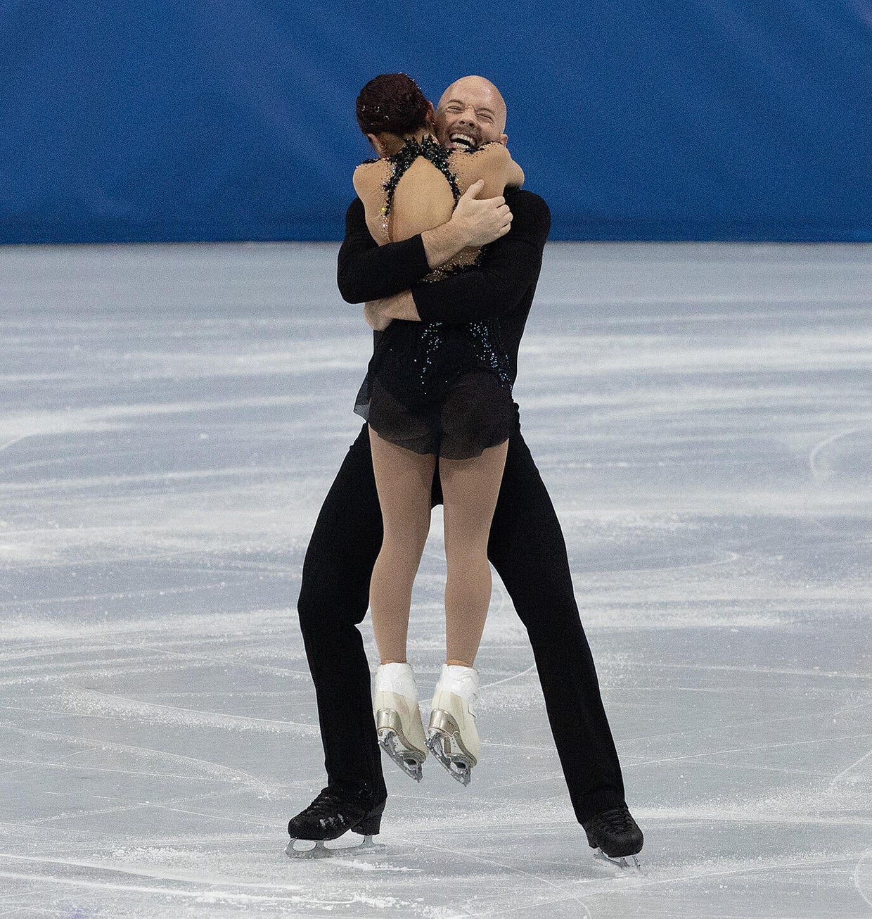 Gold medalists Ellie Kam and Danny O'Shea get big welcome home in ...