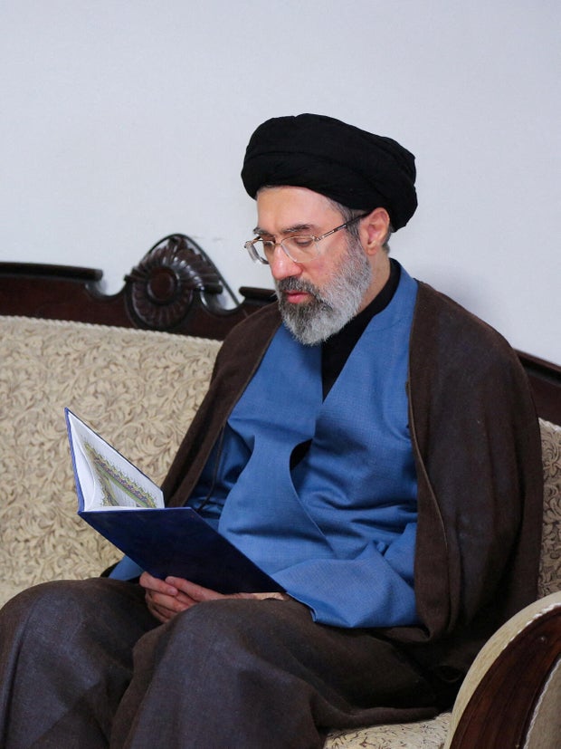  Mojtaba Khamenei visits Hezbollah's office in Tehran 