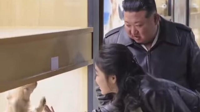 kim-jong-un-daughter-puppy.jpg 