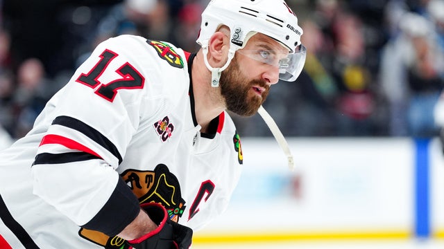 Chicago Blackhawks v Utah Mammoth 