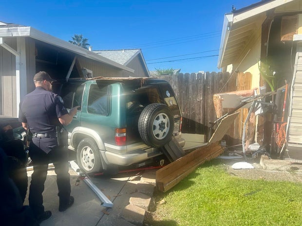 car-into-home-citrus-heights.jpg 