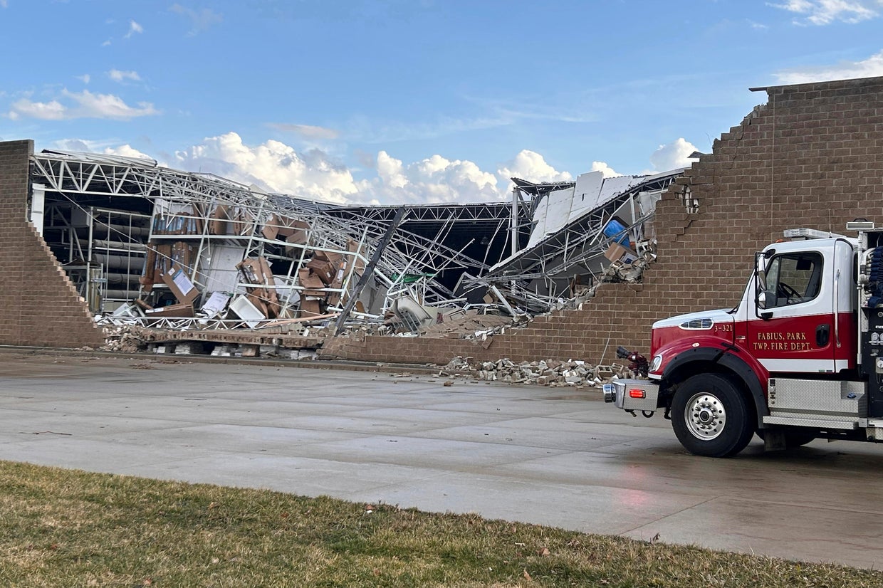 At least 6 dead after tornadoes rips through Michigan and storms hit ...