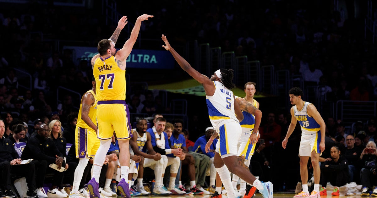 Luka Doncic scores 44 points in 3 quarters to lead Lakers past Pacers ...
