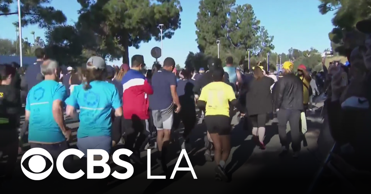 Runners and businesses getting prepped ahead of LA Marathon - CBS Los ...