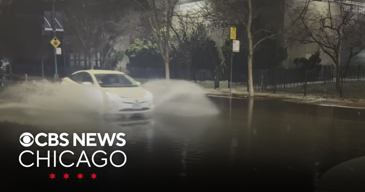Chicago roadways left flooded after severe storms overnight - CBS Chicago