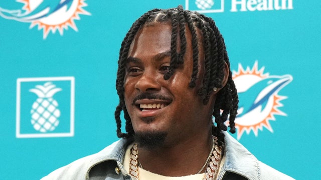 Dolphins Willis Football 