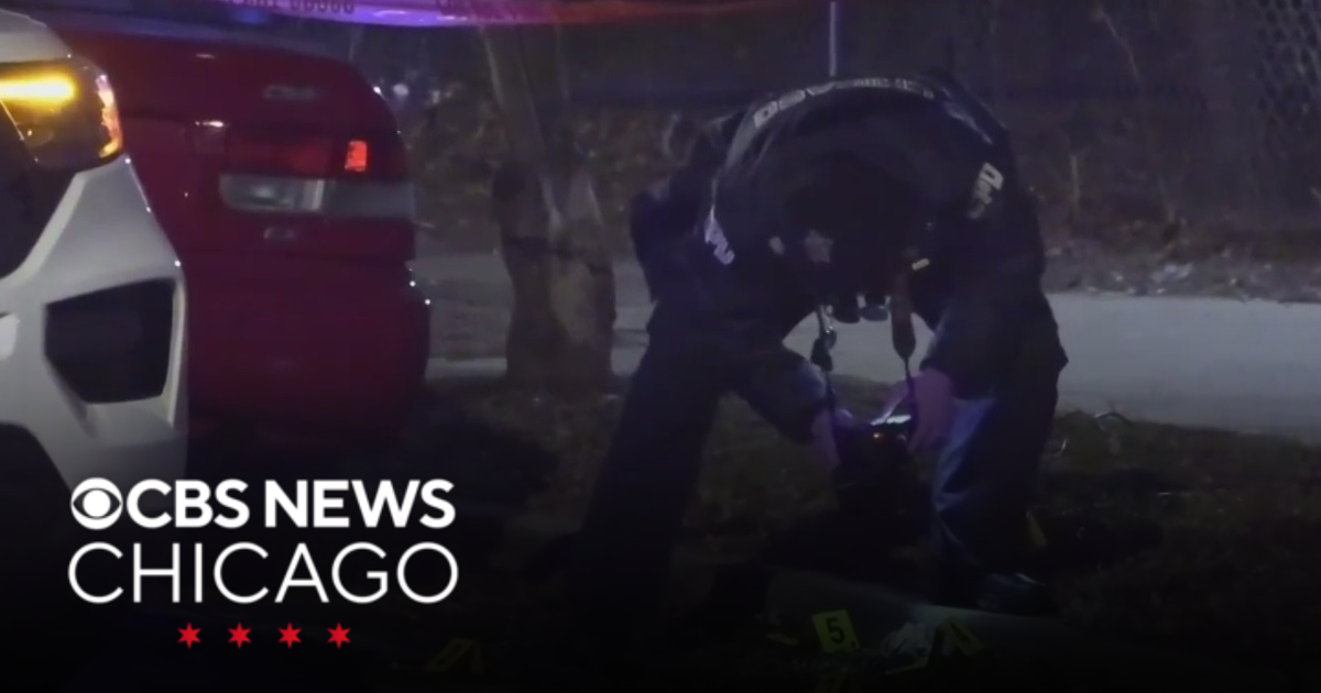 Man dies after being shot multiple times in West Town - CBS Chicago