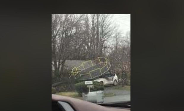 trampoline-on-car.jpg 