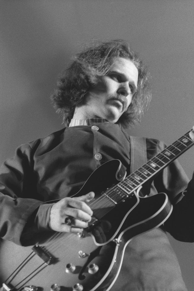 Country Joe McDonald Performing Live 