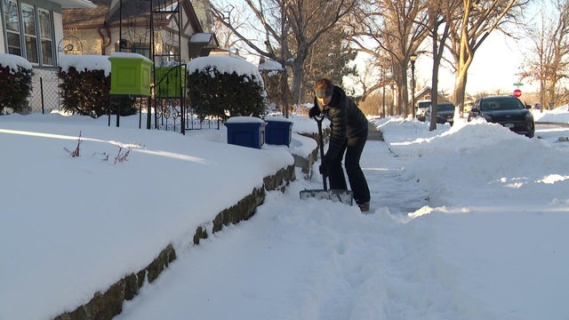 10p-pkg-shoveling-help-wccoa13z.jpg 