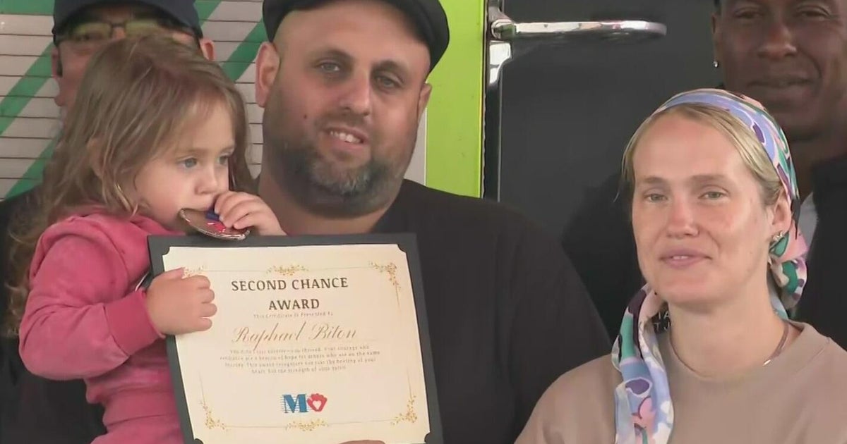 2-year-old boy reunites with first responders who saved him from ...