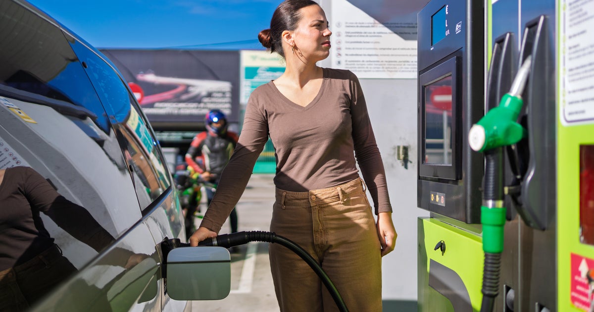 Surging U.S. gas prices could erase bigger tax refunds, analysis finds