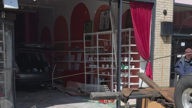 Logan Square vintage shop 