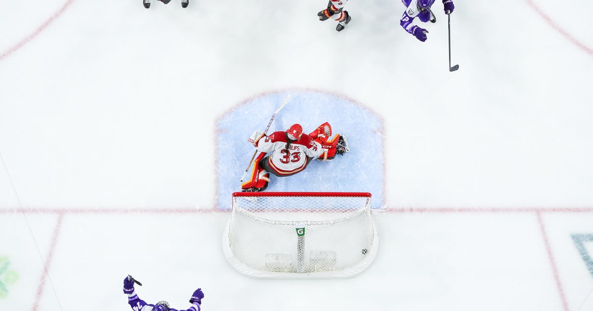 Kelly Pannek scores 2 goals to tie the PWHL lead with 11 and the Frost shut out the Charge 5-0