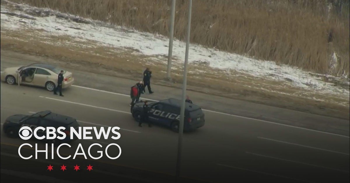 Driver charged after long police chase on I-294, I-94 - CBS Chicago