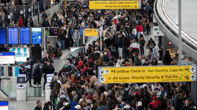 APTOPIX Travel Delays 