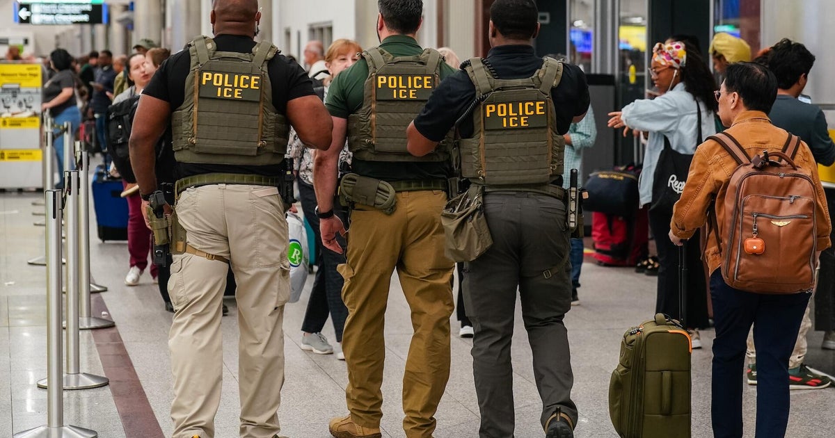 Trump orders ICE agents to help TSA at U.S. airports as government shutdown chaos continues