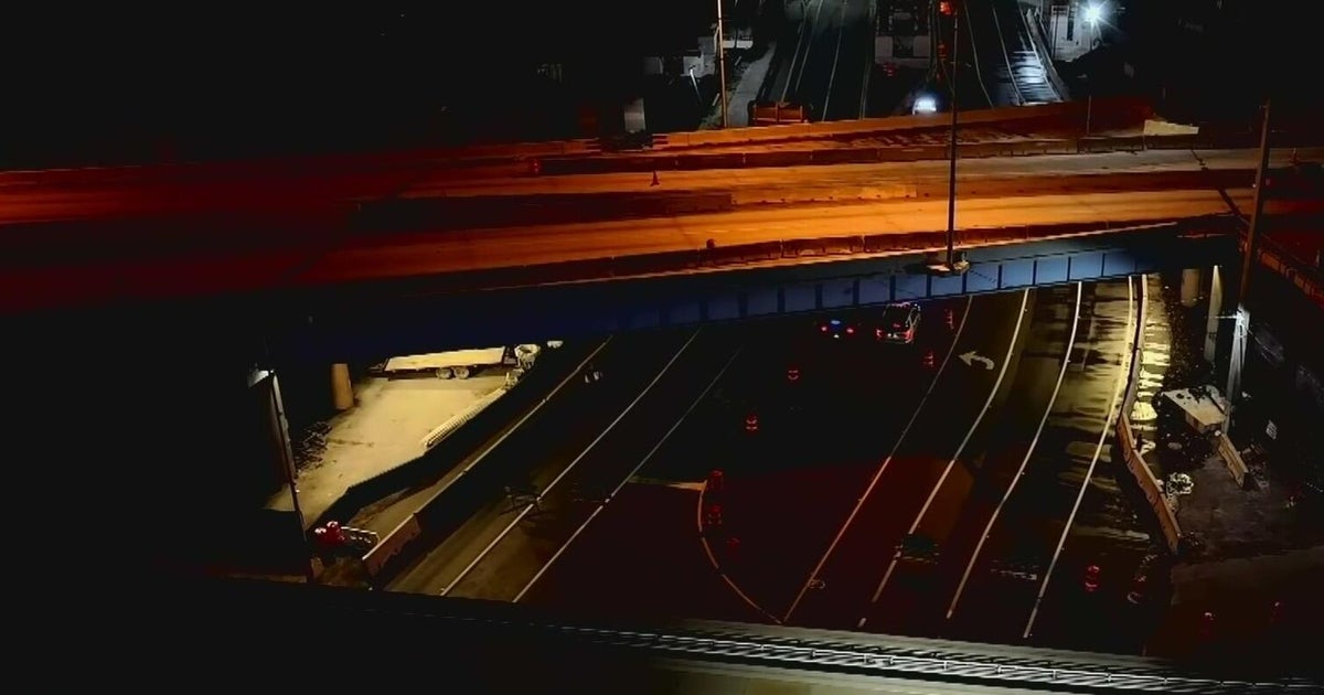 Miami construction worker dies after 20-foot fall from overpass onto Biscayne Boulevard, FHP says