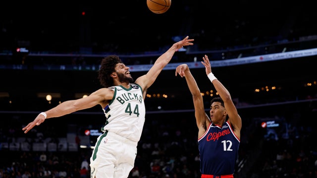 Bucks Clippers Basketball 