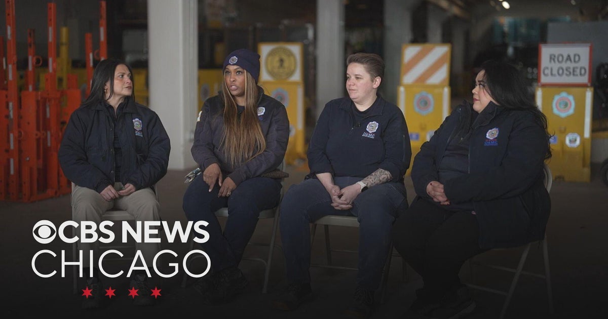 Meet the women behind Chicago's emergency operations - CBS Chicago